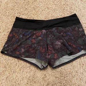 Lululemon Size 8 shorts
